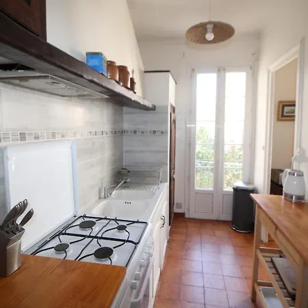 Roussy Nimes Romaine Exterior foto